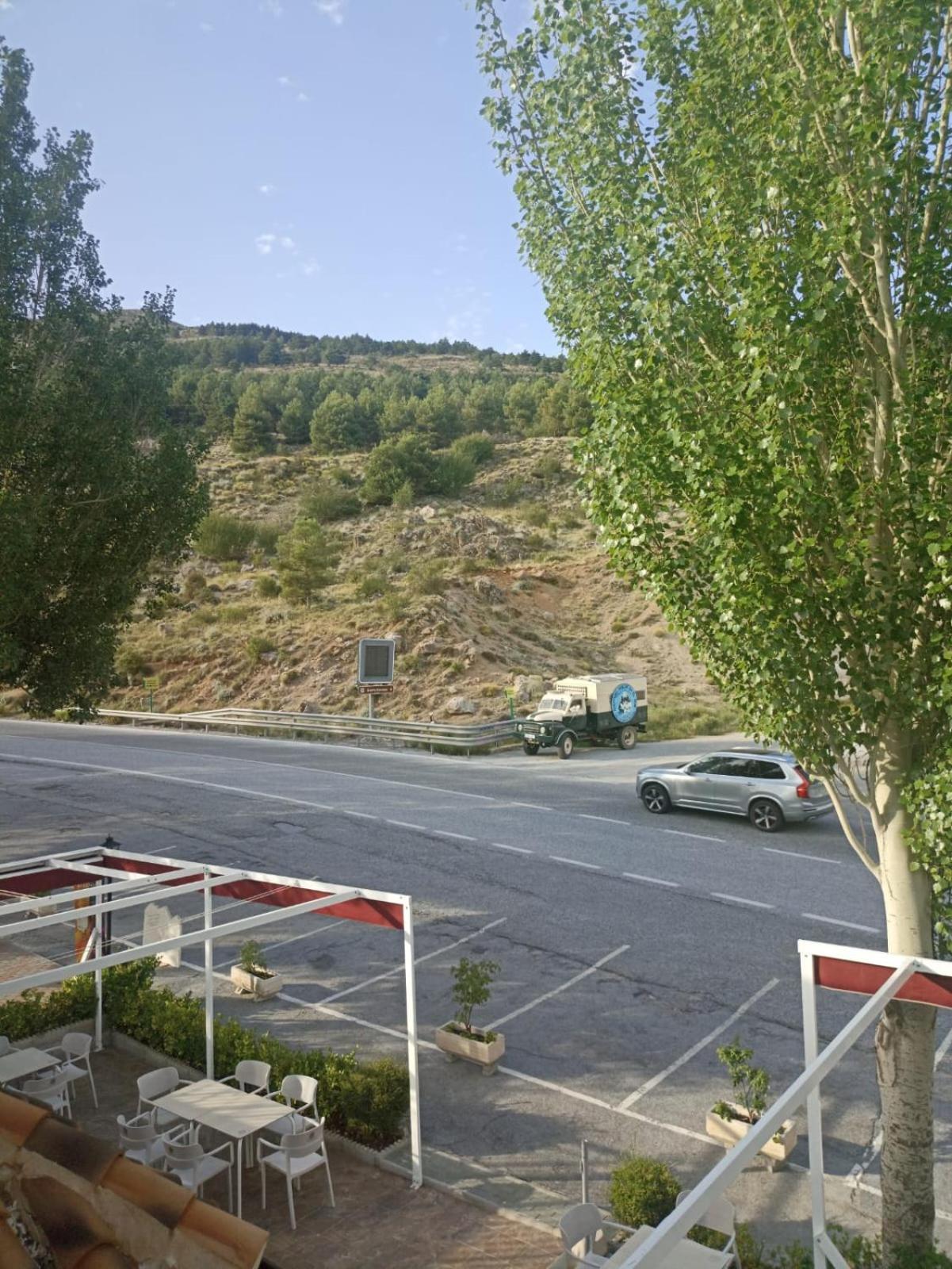 Hostal El Desvio Sierra Nevada Eksteriør bilde