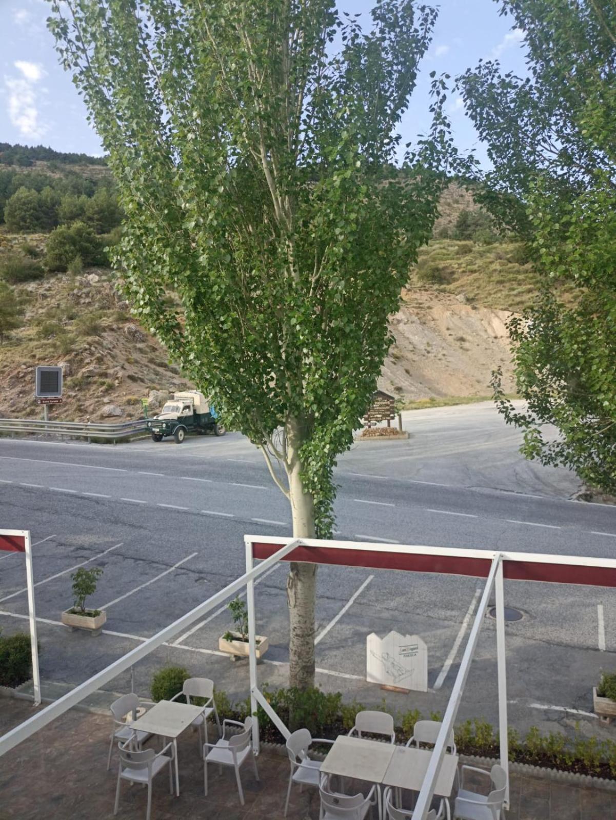 Hostal El Desvio Sierra Nevada Eksteriør bilde
